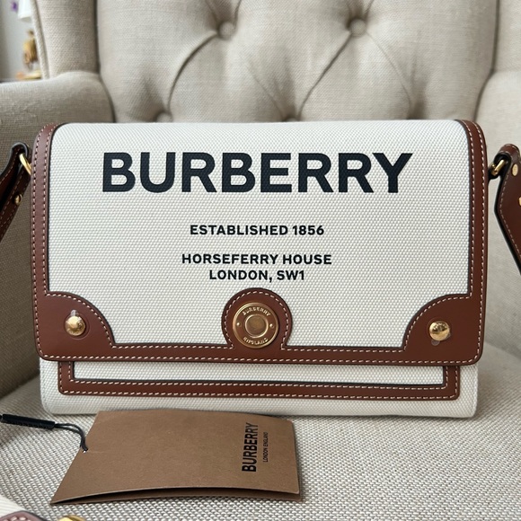 Burberry Handbags - Authentic Brand New Burberry note horseferry print canvas& leather crossbody bag